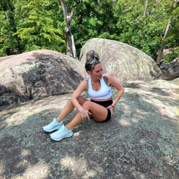 Pedigree EVODRY 3 Piece Limited Edition Workout Set | White & Black - Picture 6 of 15